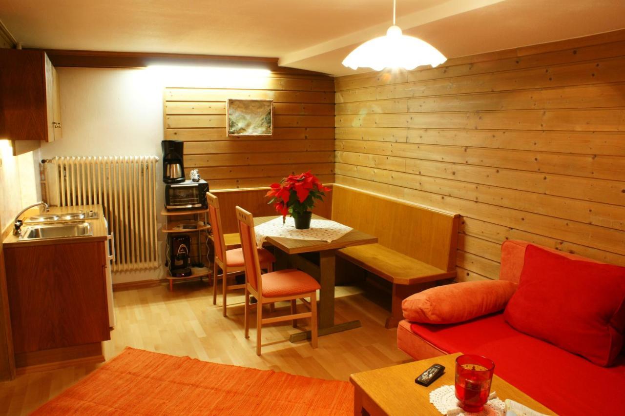 Appartement Schmiedhof Zell am See Ruang foto